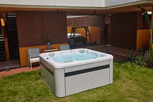 Spa Tub