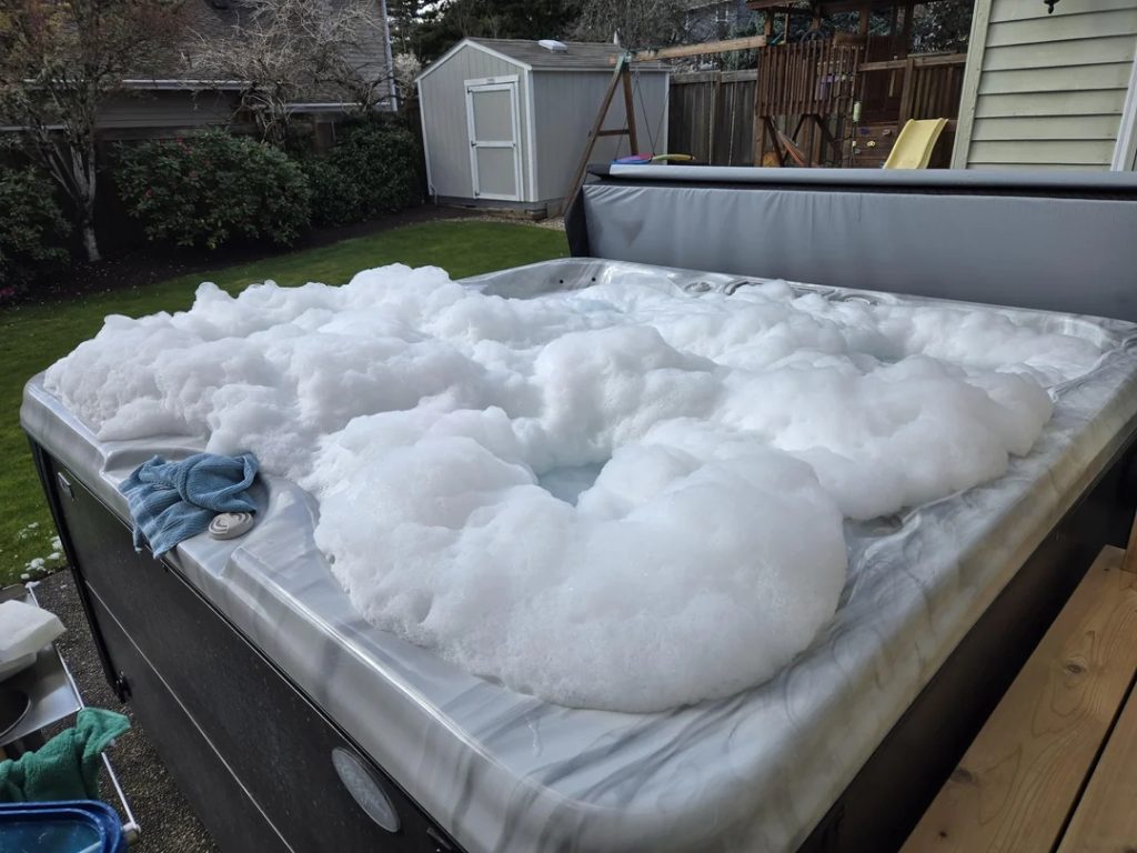 Massive foam during hot tub biofilm removal process。