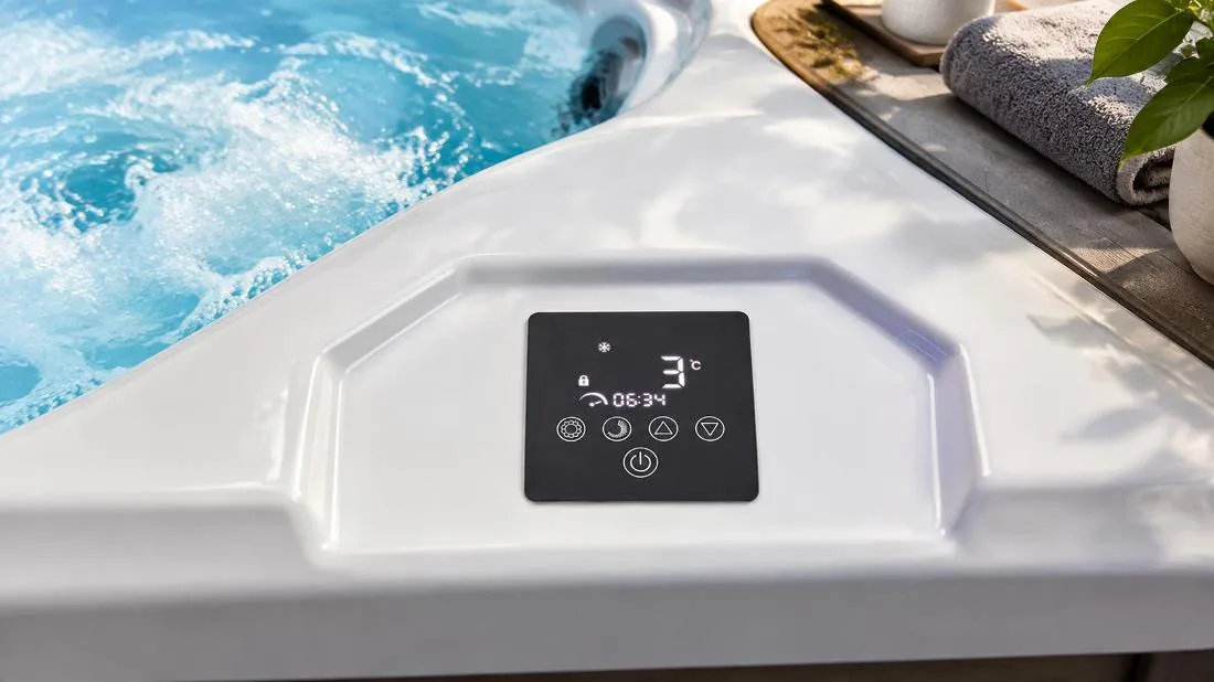 Digital Touchscreen Control Interface Built-in digital touch control panel on the white acrylic tub rim